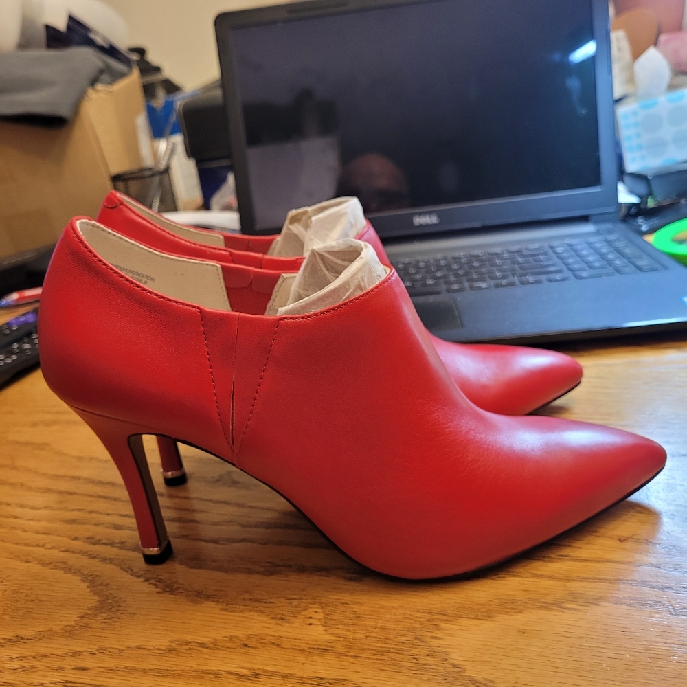 Ladies shoes